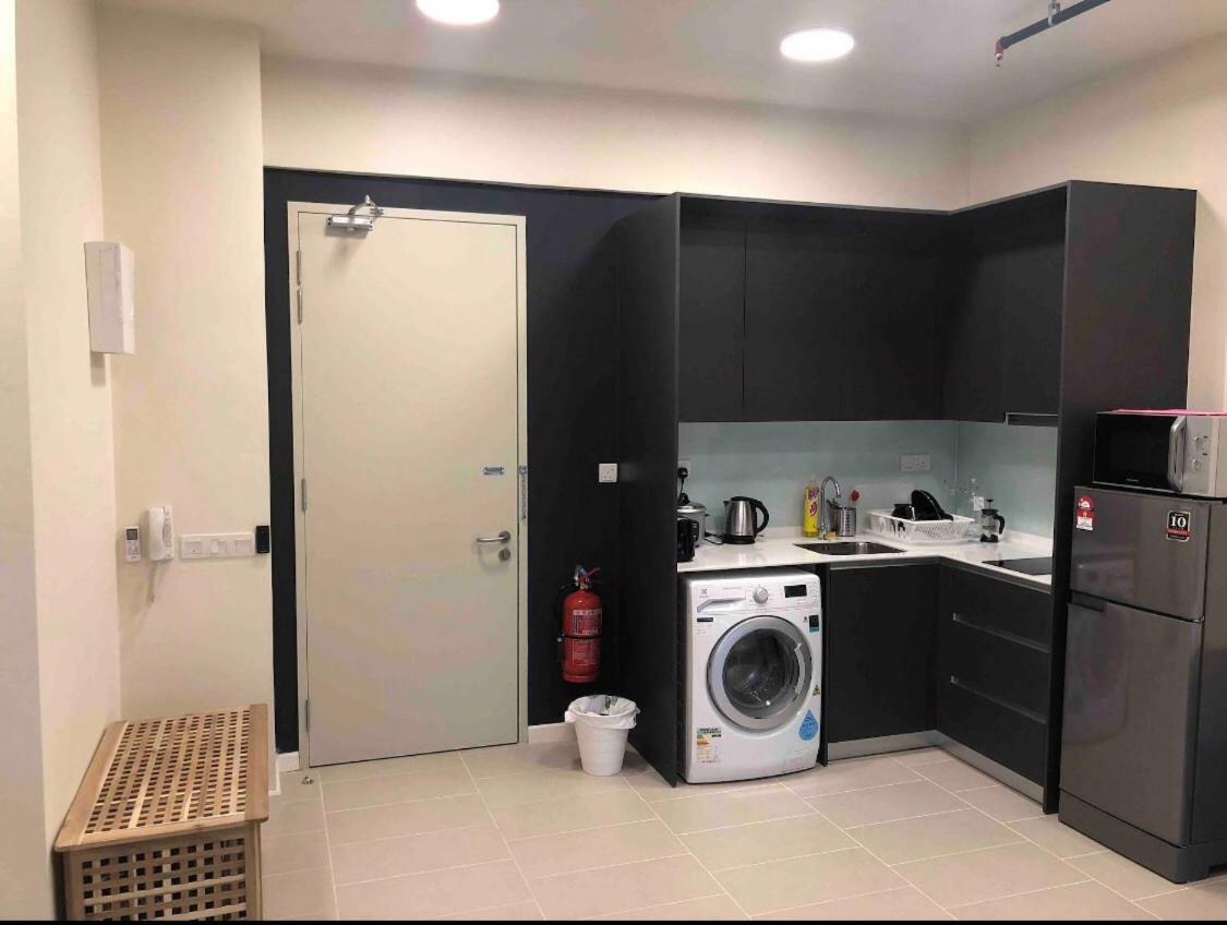 Tamarind Suites Cosy Studio Cyberjaya Ngoại thất bức ảnh